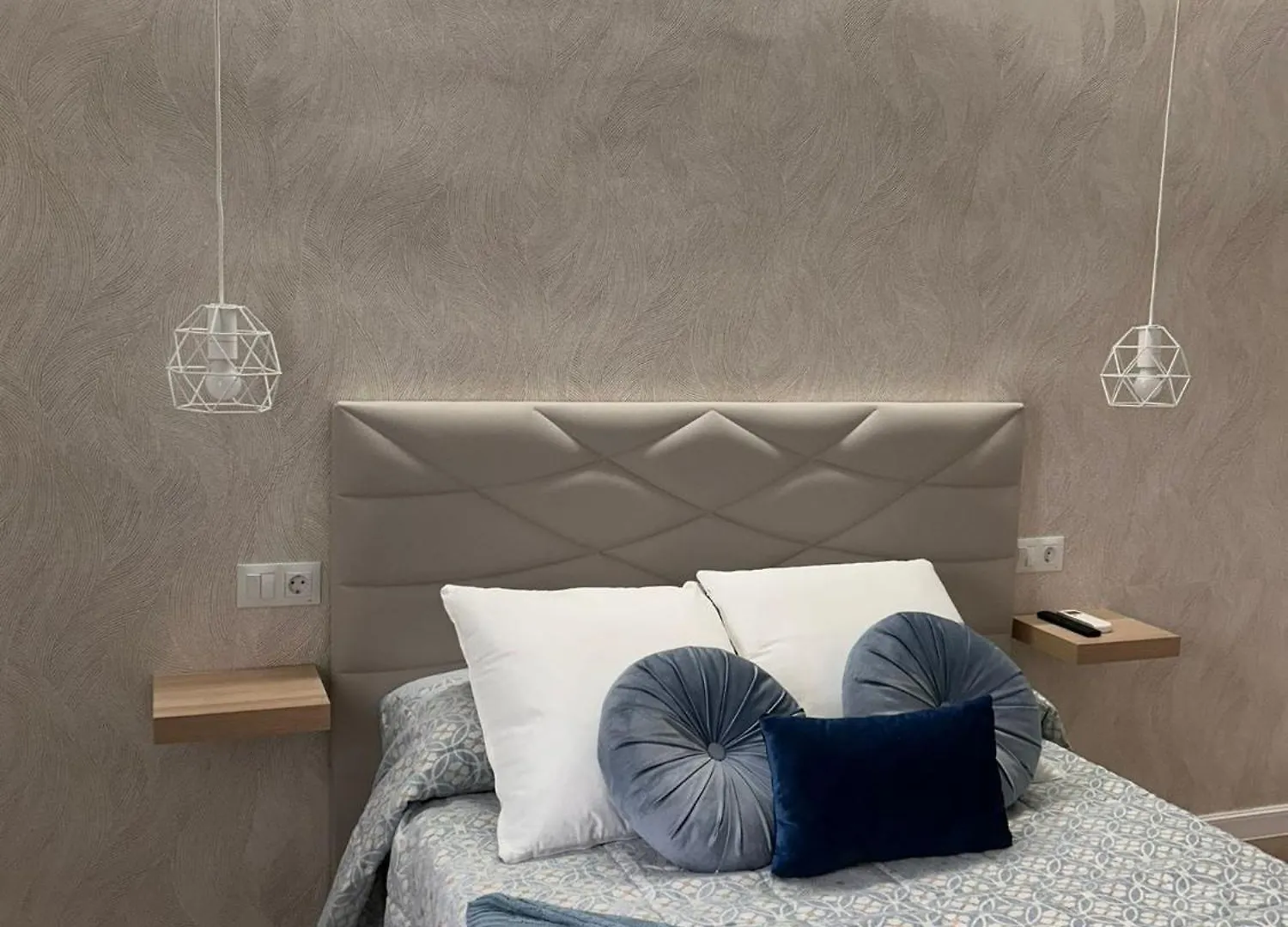 Apartamentos Amanecer ロンダ 0*,  スペイン